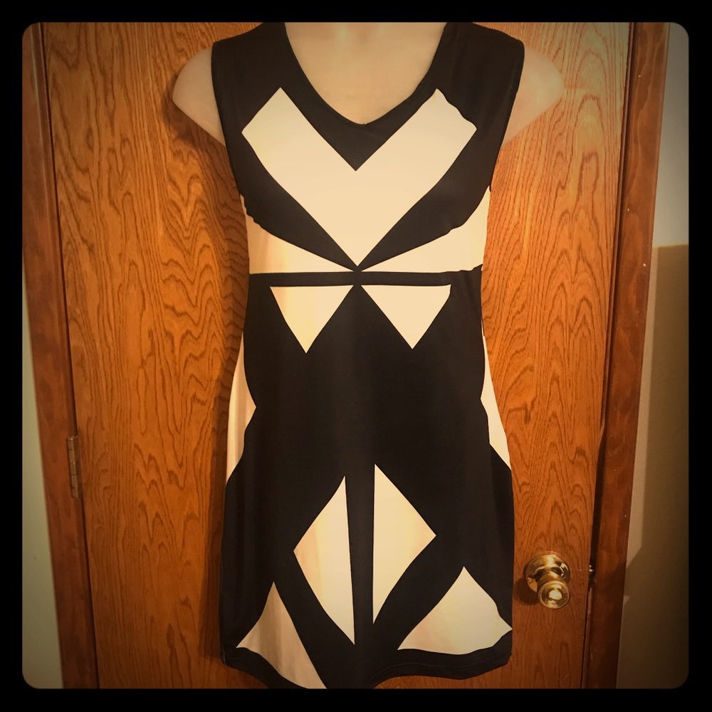 2x 3x Lightweight Abstract Bodycon Dress